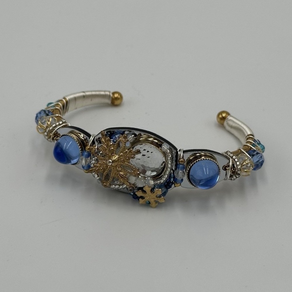 LIZTECH Artisan Jewelry LIZZCUFF Bracelet RARE 2015 Blue Crystal Silver Tone